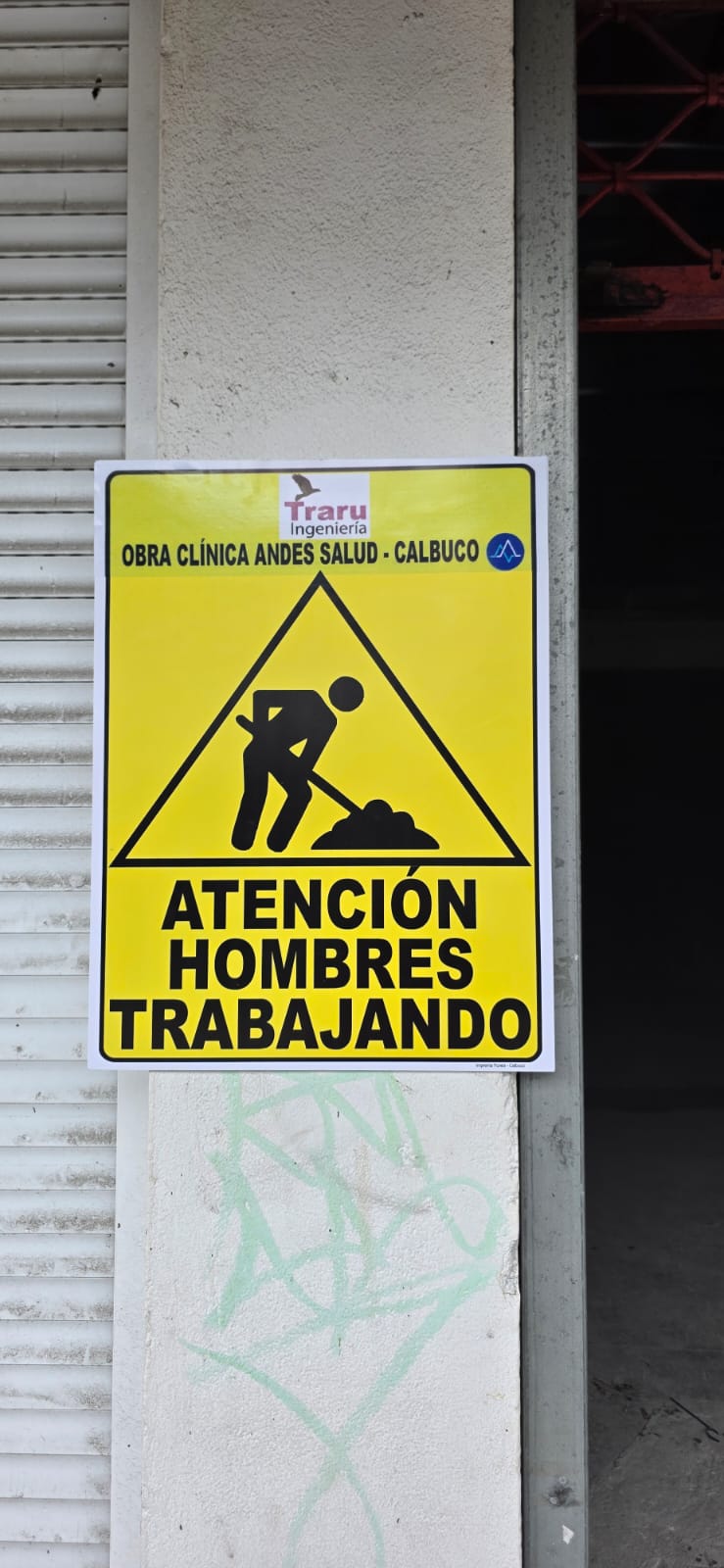 Letrero Obra Clínica Andes Salud Calbuco