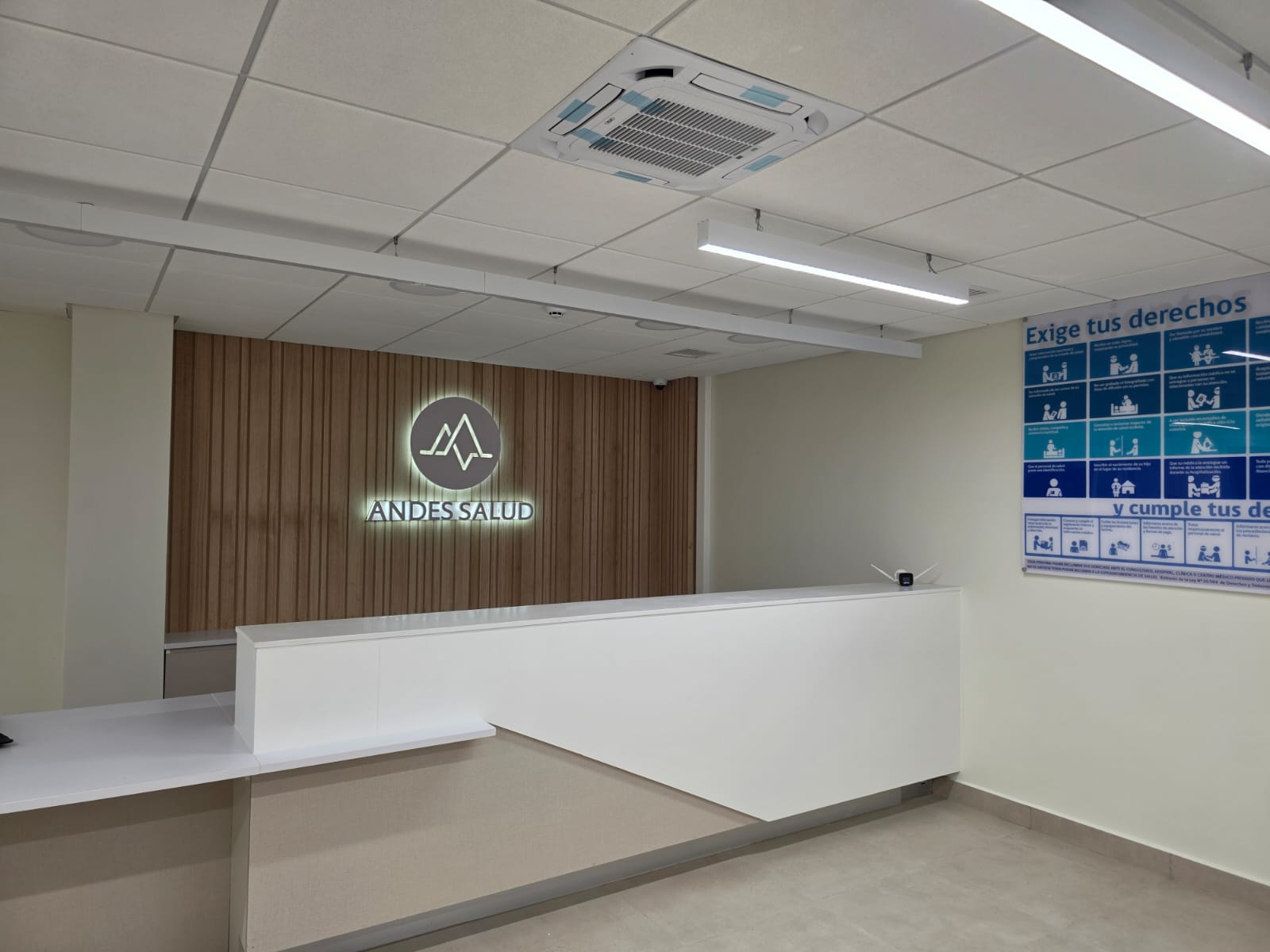 Recepción Clínica Andes Salud Calbuco