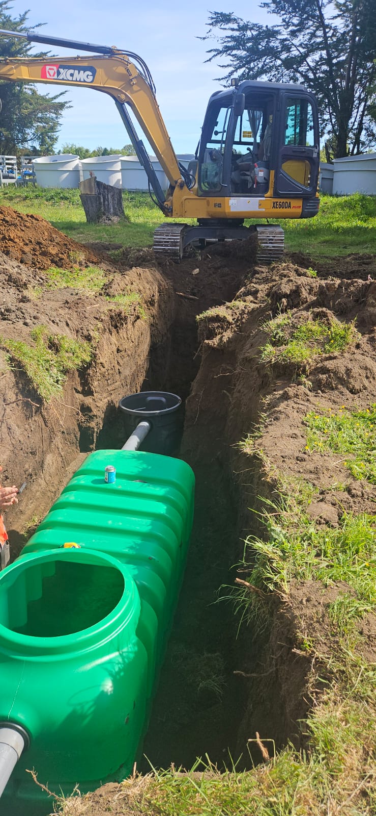 Instalación de biodigestor y excavación